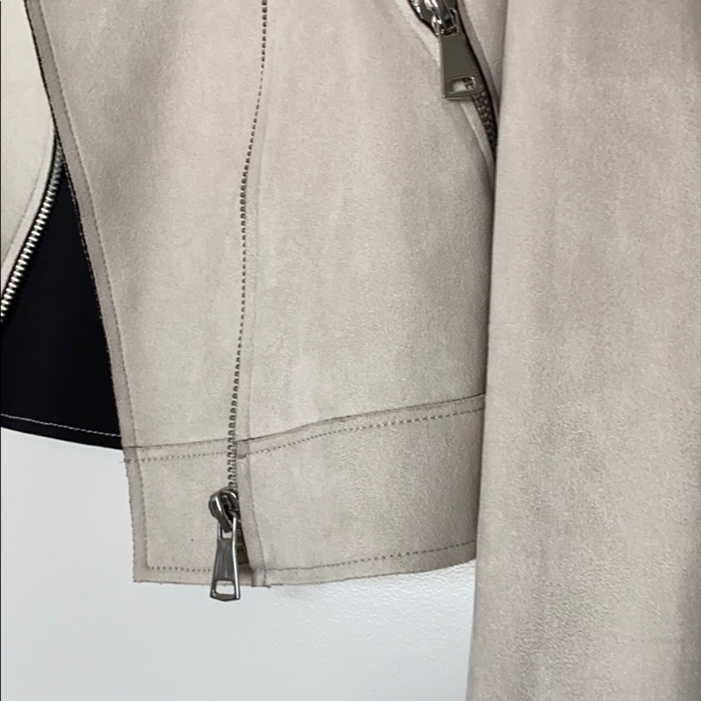 OFF WHITE SUEDE MOTTO JACKET SIZE SMALL - Picture 4 of 5